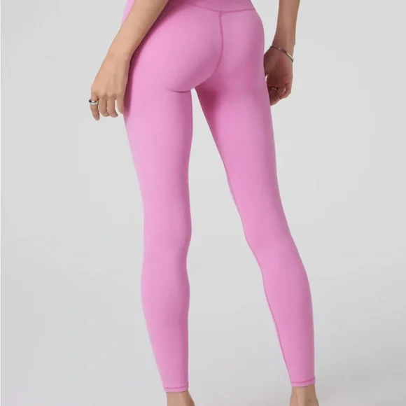 Vuori AlltheFeels Leggings - Azalea Pink - Picture 2 of 3